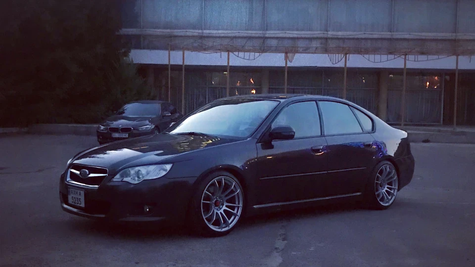 Subaru Legacy 2.0R 3