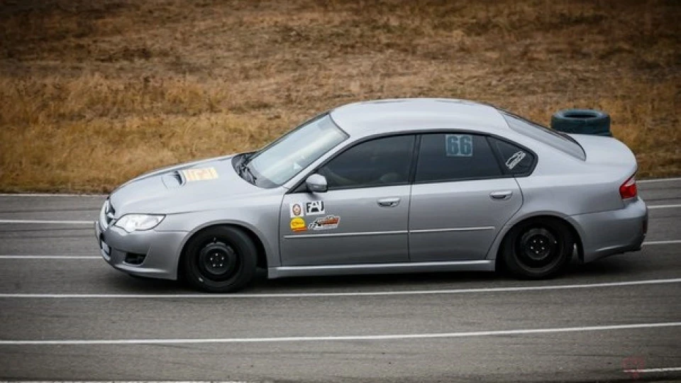 Subaru Legacy 2.0турбодизель локомотив 5