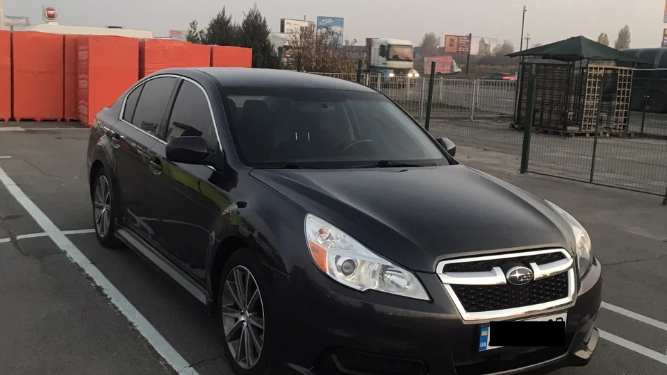 Subaru Legacy 2.5 AWD 2