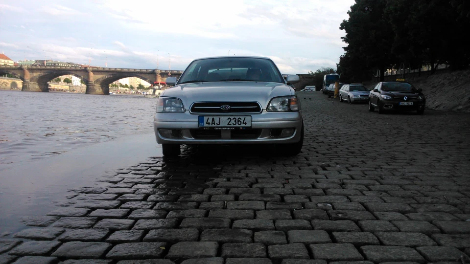 Subaru Legacy 2.5 gx automat 3