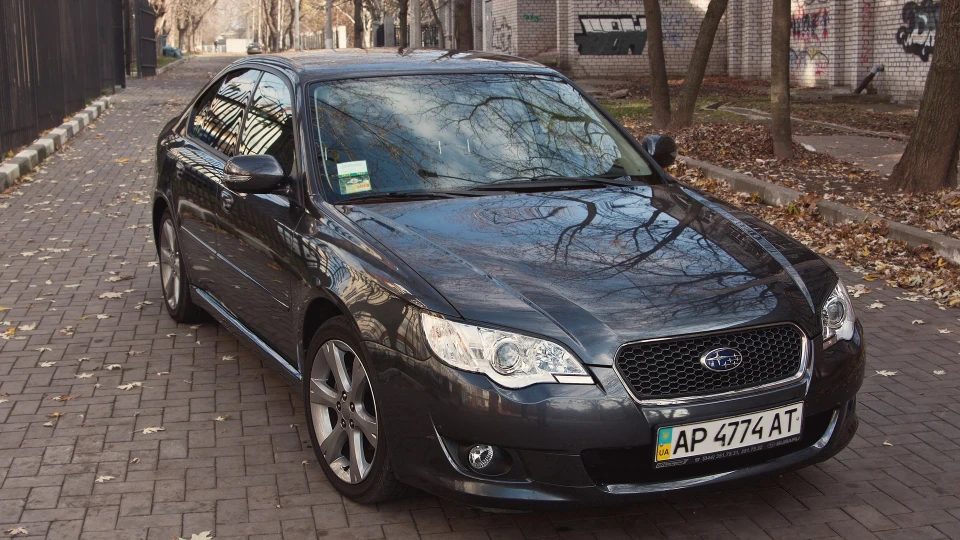 Subaru Legacy 2.5 МКПП 2