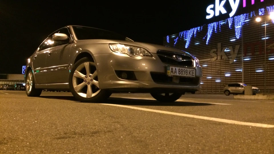 Subaru Legacy 2.5 MT 3