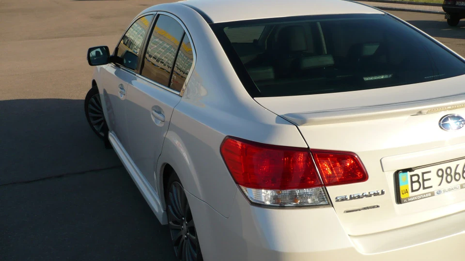 Subaru Legacy 2.5 turbo GT, 300 к.с.