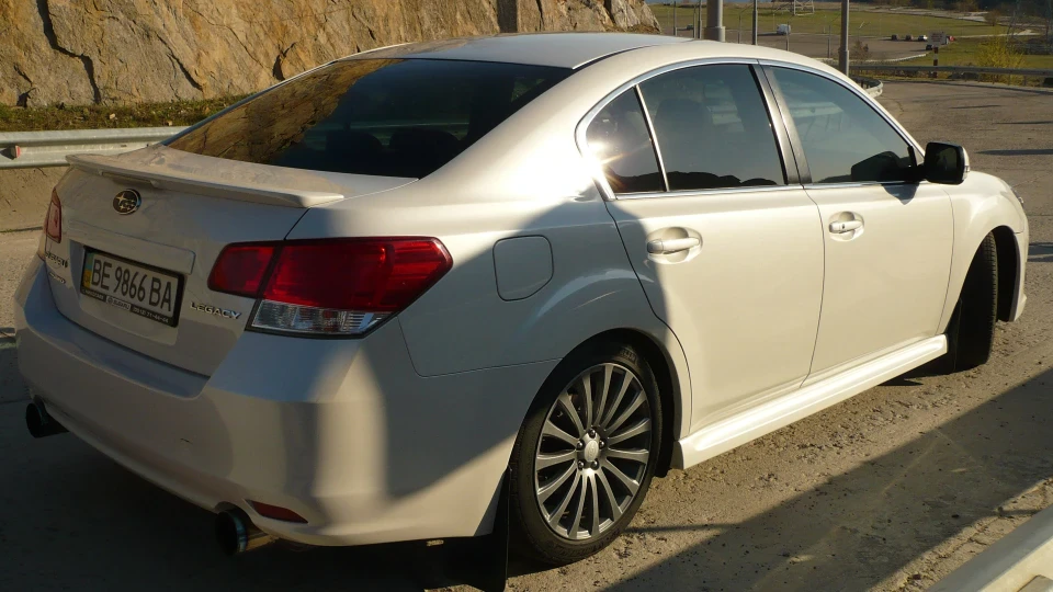 Subaru Legacy 2.5 turbo GT, 300 к.с. 2