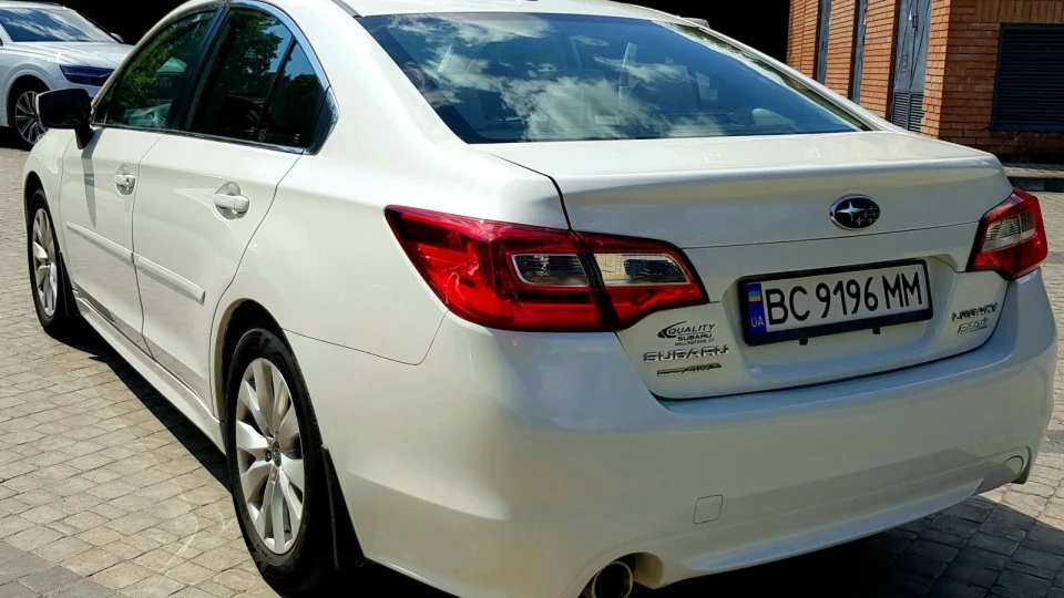 Subaru Legacy 2.5 3