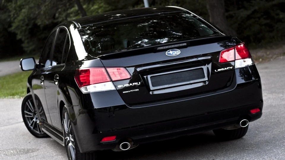 Subaru Legacy 2.5GT красива та швидка