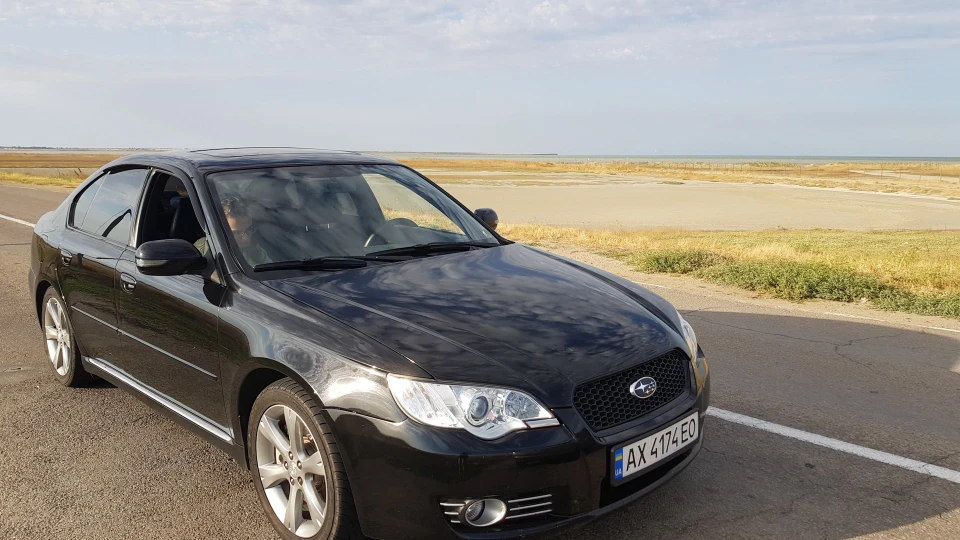 Subaru Legacy 3.0 3