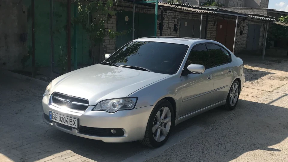 Subaru Legacy 3.0R 5AT 3