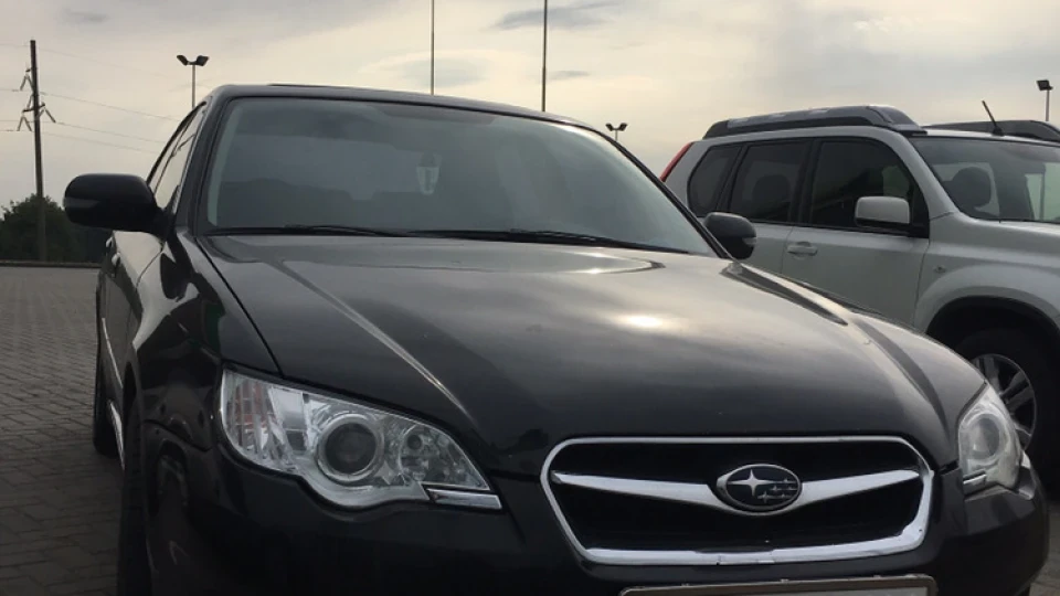 Subaru Legacy 3.0R Трилітрова гармата 3