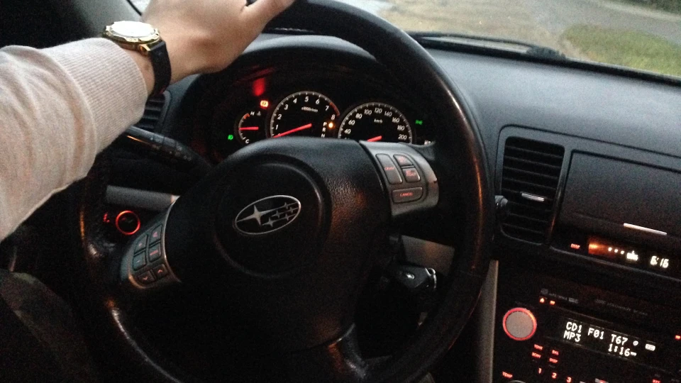 Subaru Legacy Атмо 2.0 2