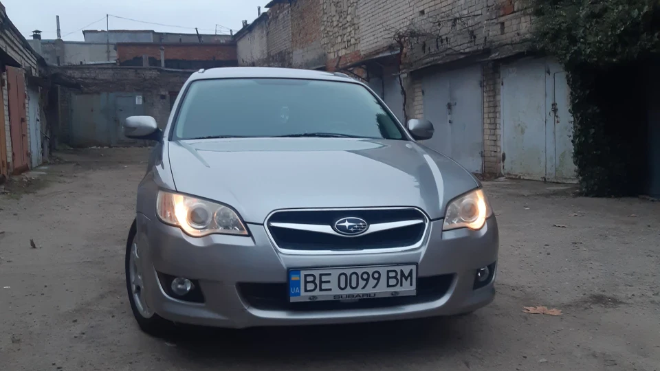 Subaru Legacy Атмосфера 2.0