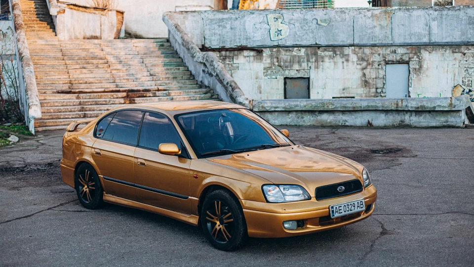 Subaru Legacy "Mustard" 3