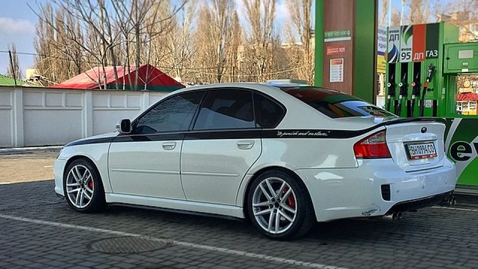 Subaru Legacy Nebr'o'мобіль 3