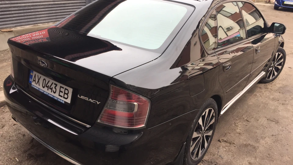 Subaru Legacy Obsidian Black