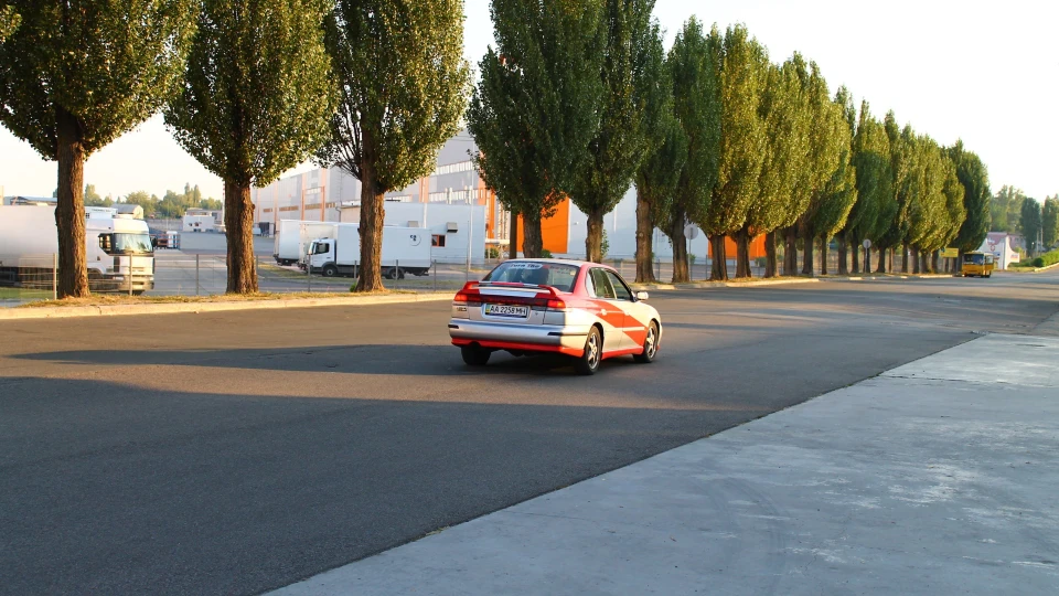 Subaru Legacy "RedLine" 2