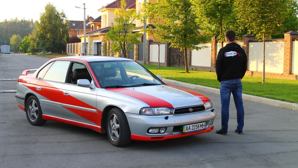 Subaru Legacy "RedLine" 3