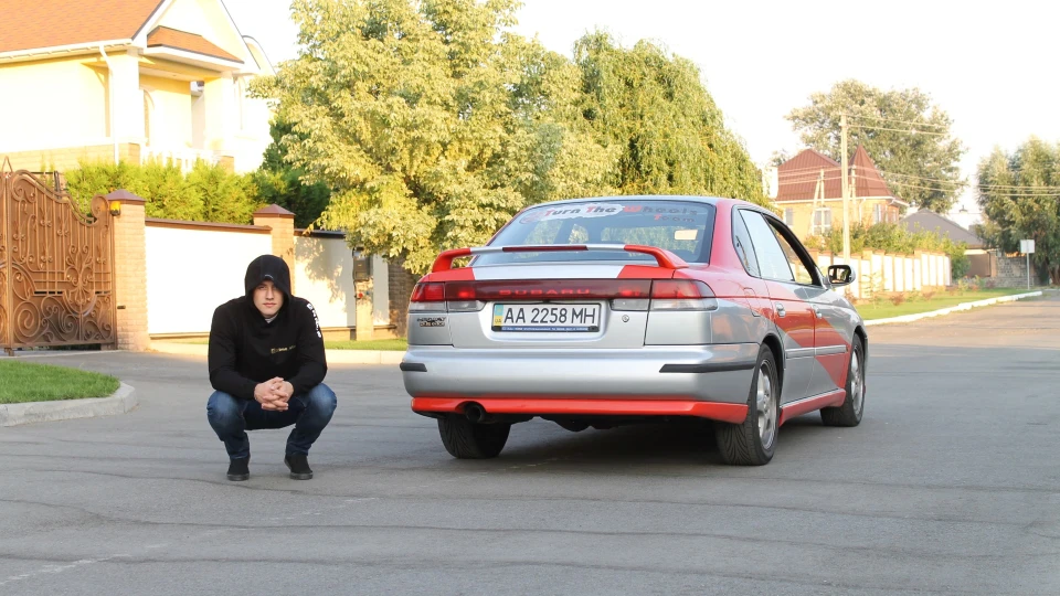 Subaru Legacy "RedLine" 5