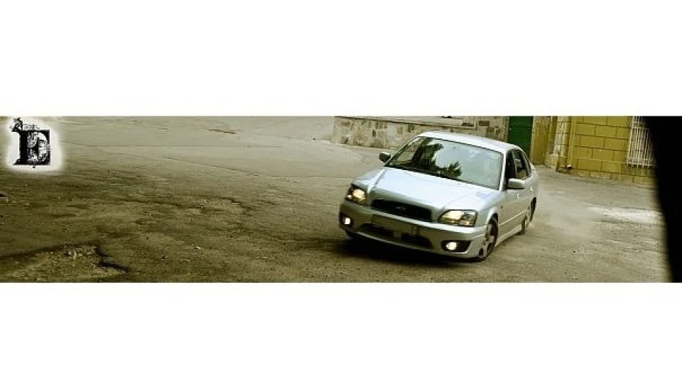 Subaru Legacy Срібляста 2.0GL 2