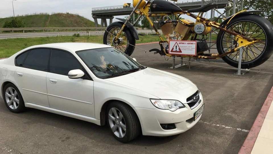 Subaru Legacy White Pearl 2012+ 5