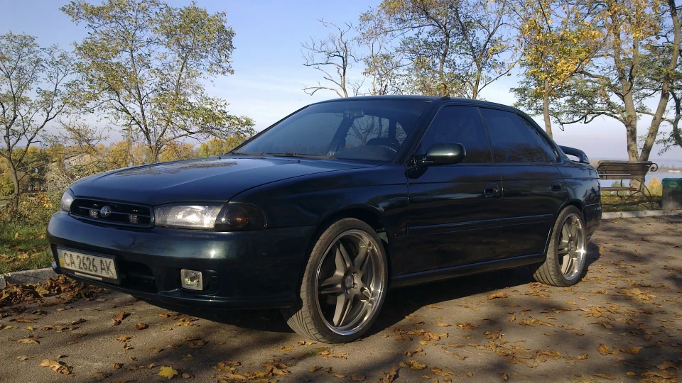 Subaru Legacy Хижий звір R19