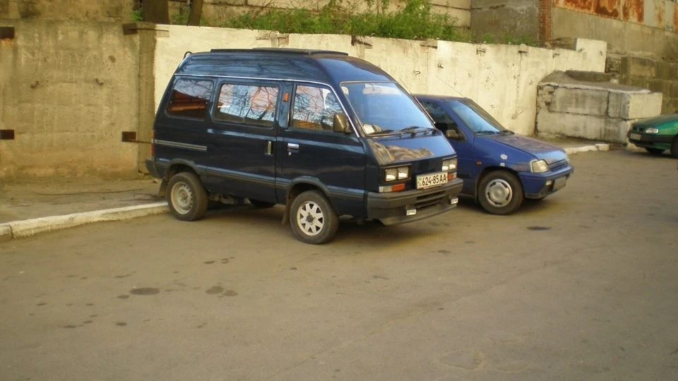 Subaru Libero 2