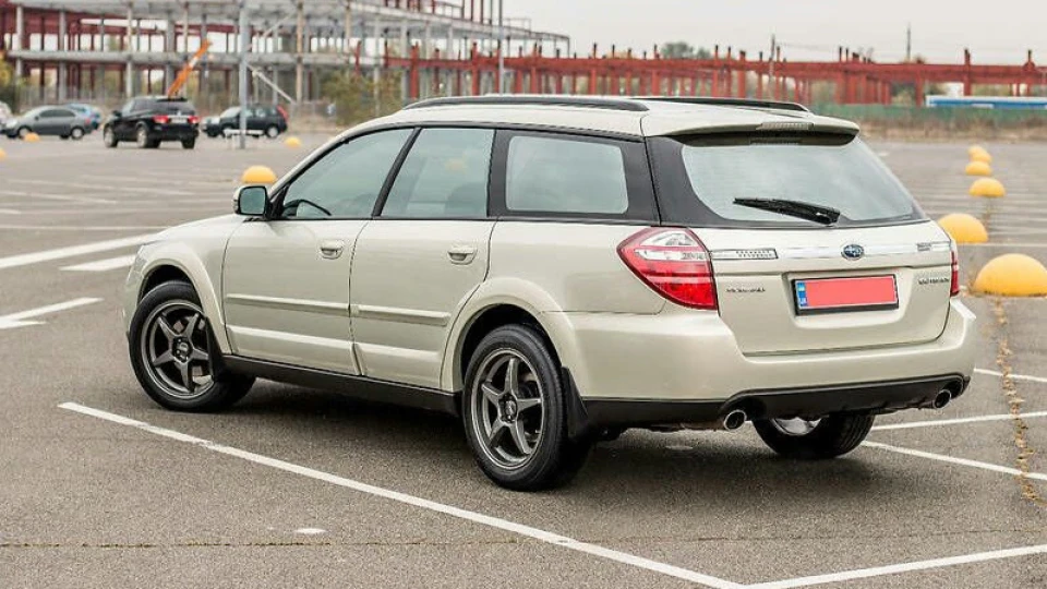 Subaru Outback 2