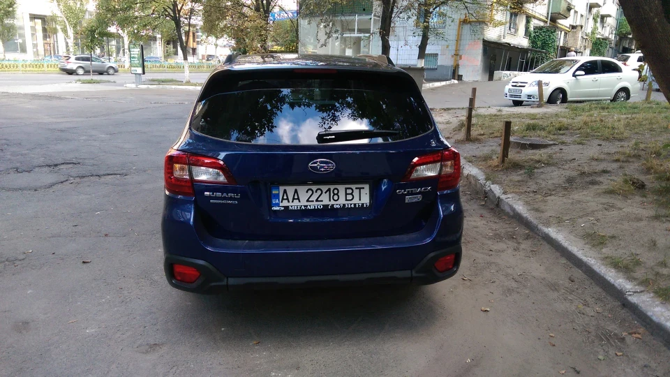 Subaru Outback 2.0 turbo diesel full 3