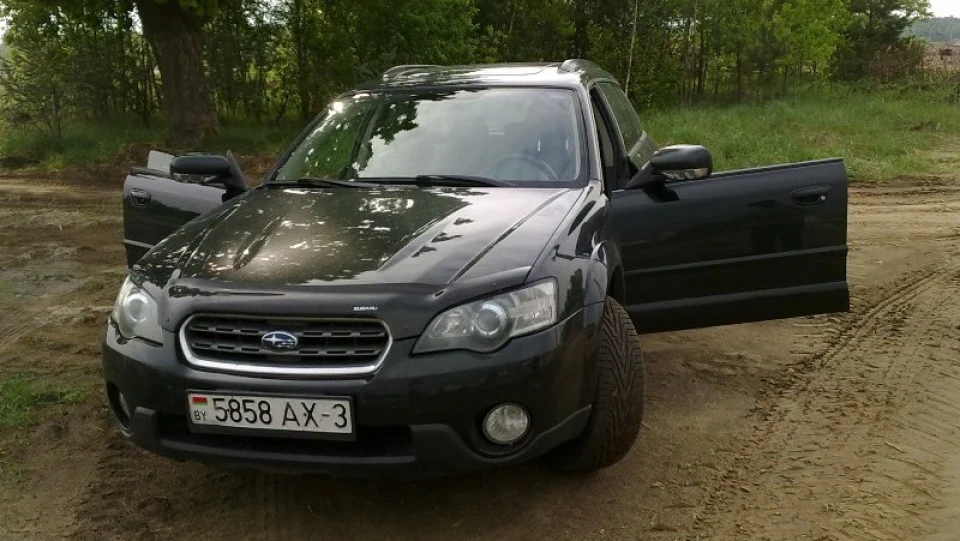 Subaru Outback 2.5 i 4WD 2