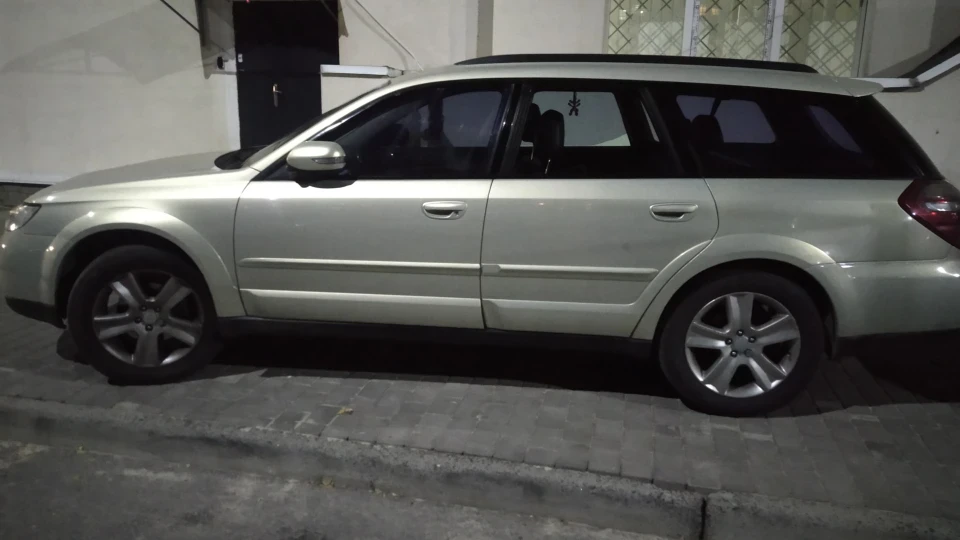 Subaru Outback 2.5 звичайний овоч