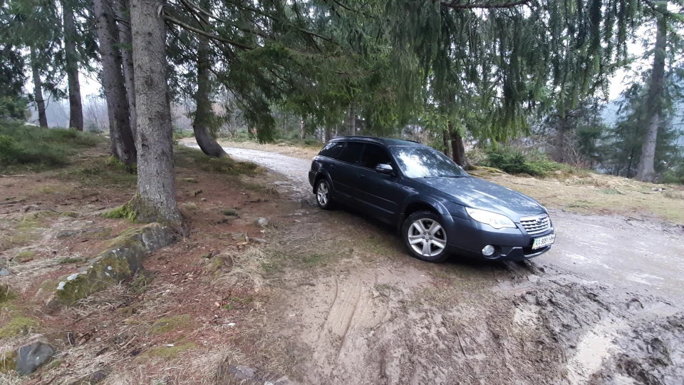 Subaru Outback 2.5 スバルアウトバック 4