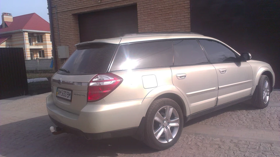 Subaru Outback 2.5 3