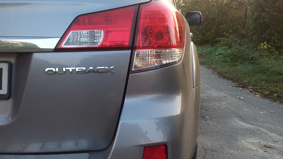 Subaru Outback 2.5 3