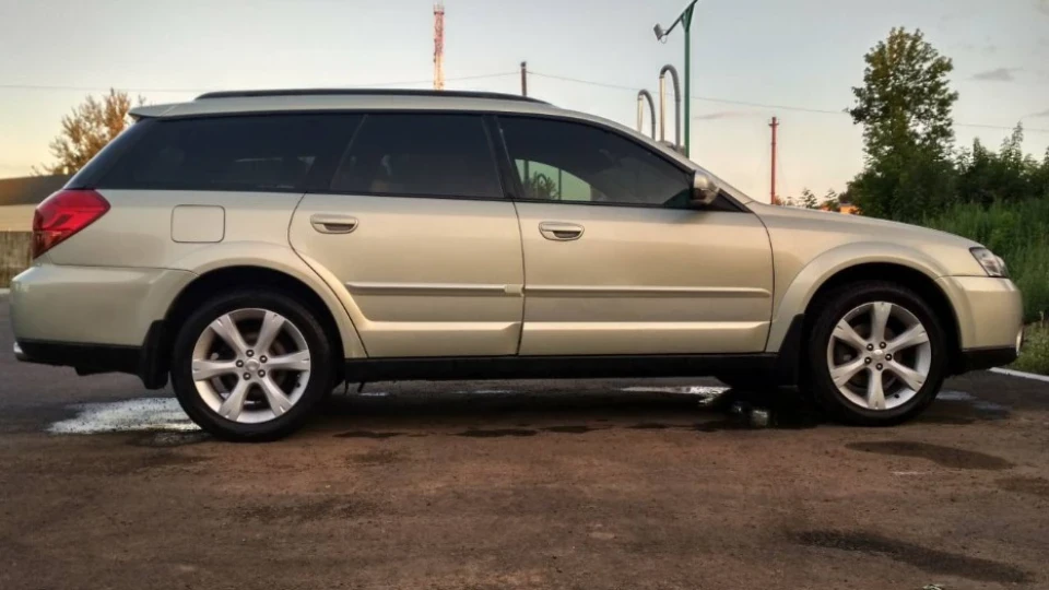 Subaru Outback 2.5i 2