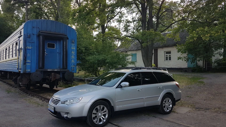 Subaru Outback 3.0 245^()Grey Franks()^ 3
