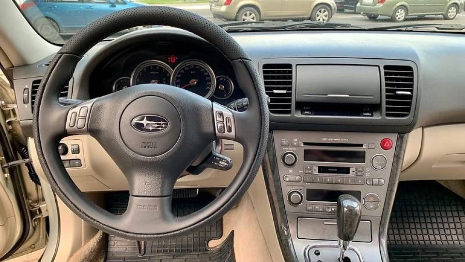 Subaru Outback 3.0 5