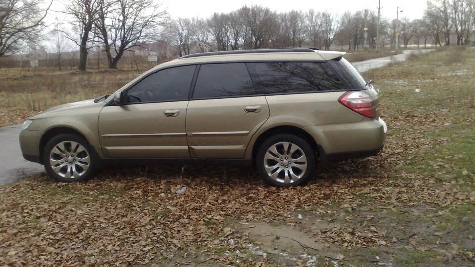 Subaru Outback 3.0 5