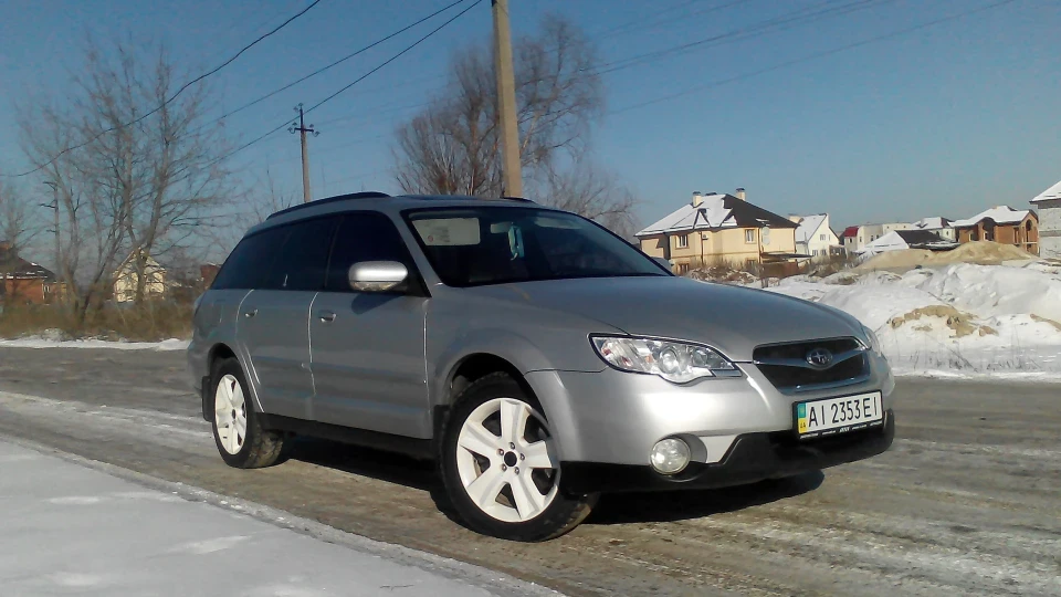 Subaru Outback 3.0 5