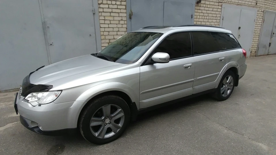 Subaru Outback 3.0R 5