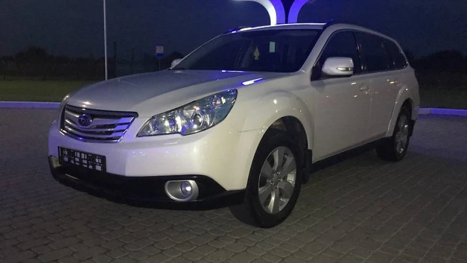 Subaru Outback 3.6 Satin 4