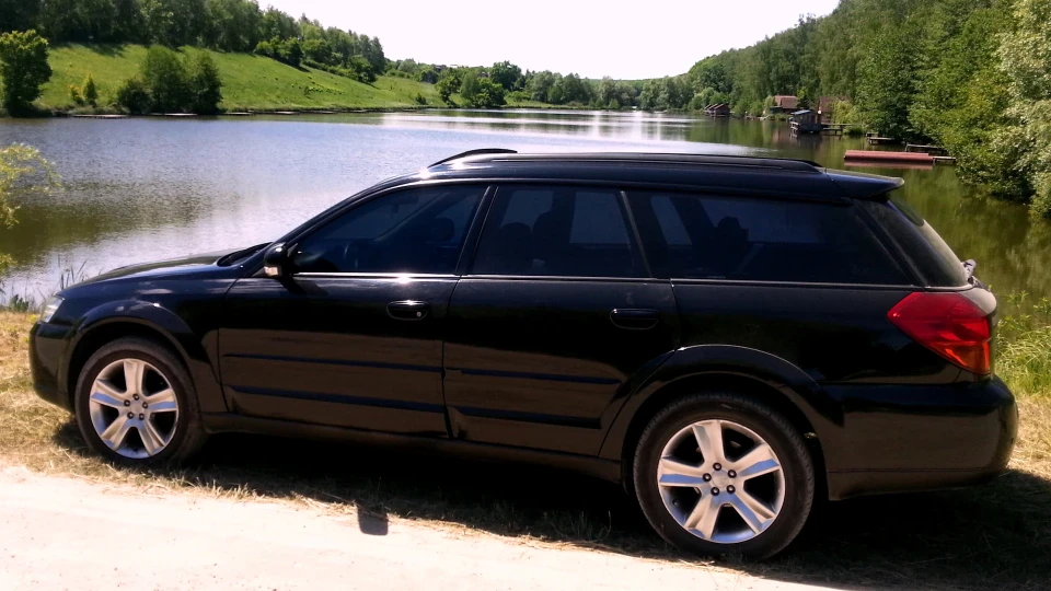 Subaru Outback ✨Black ♛Arrow♛ 2