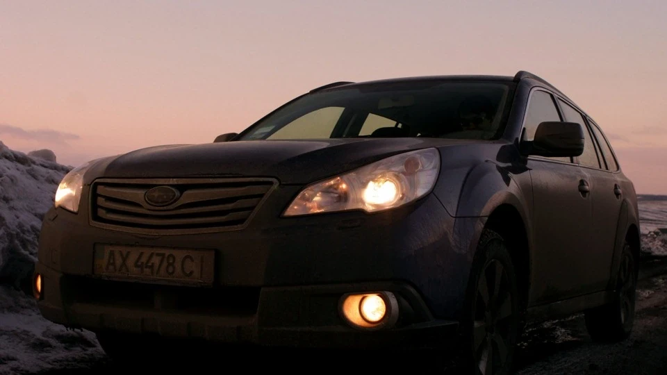 Subaru Outback .blue like sea 4