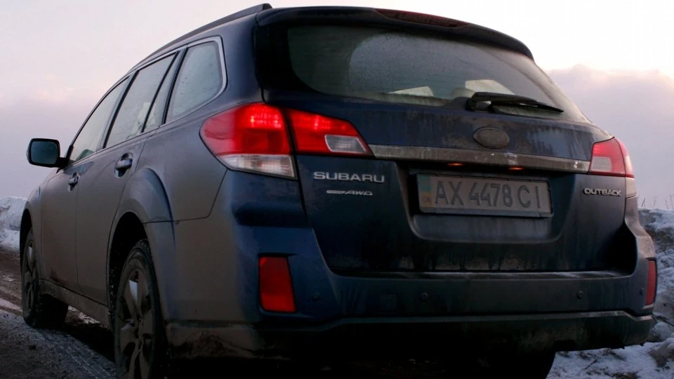 Subaru Outback .blue like sea 5