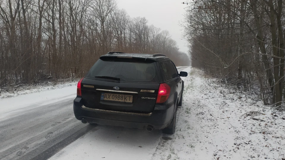Subaru Outback Чорна Пантера 2