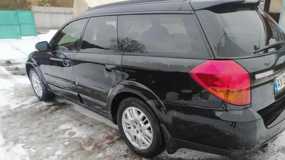 Subaru Outback Чорна Пантера 3