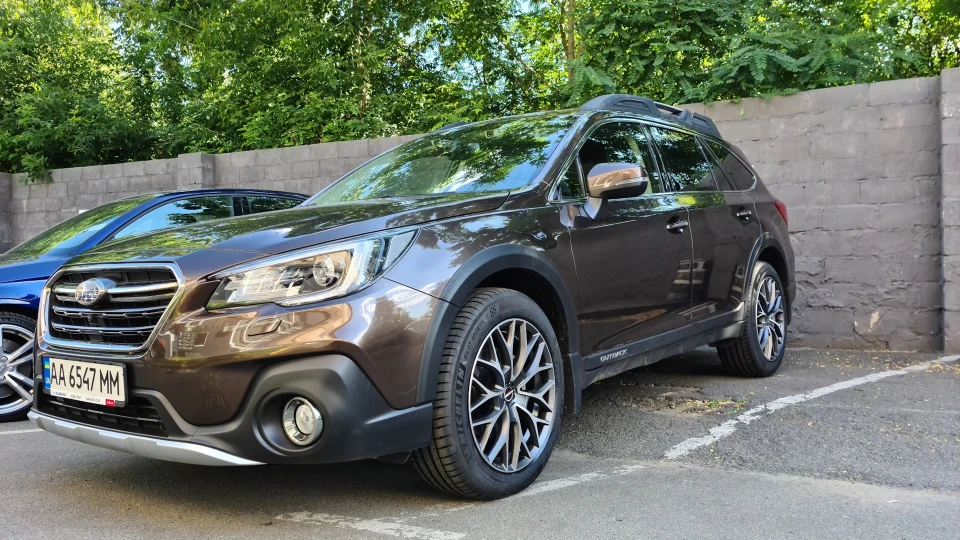 Subaru Outback 'Choco Pie'
