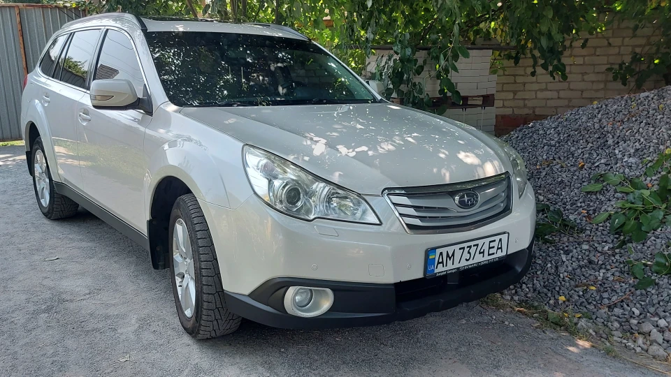 Subaru Outback крокодильчик 3.6L 4