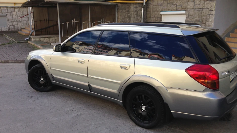 Subaru Outback Невбиваний 2