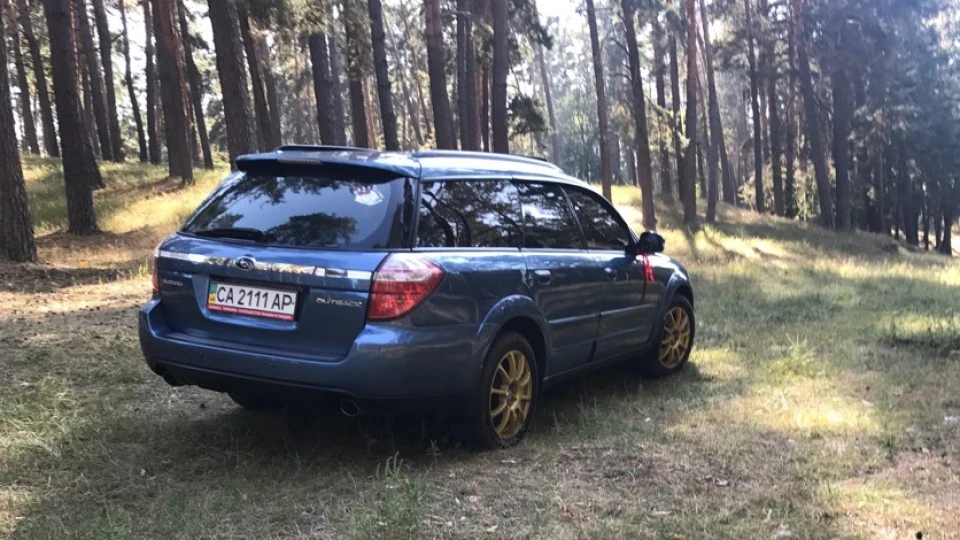 Subaru Outback - Синій пройдисвіт 3