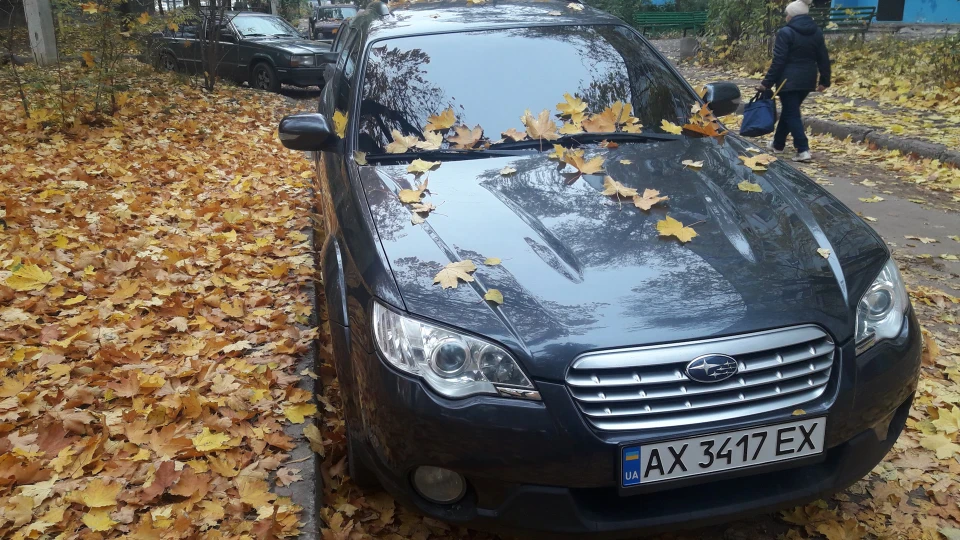 Subaru Outback Темно сірий металік 5