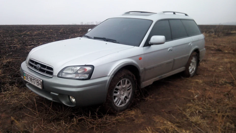 Subaru Outback трилітровий пилосос 3